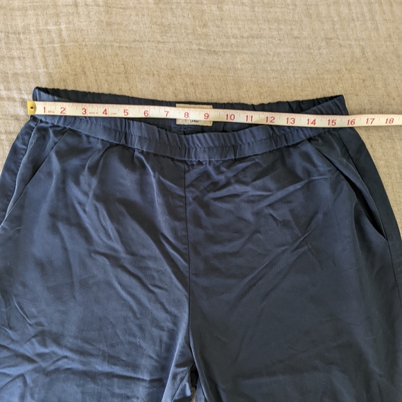 Marine Layer Allison Navy pant, size large - Picture 8 of 10